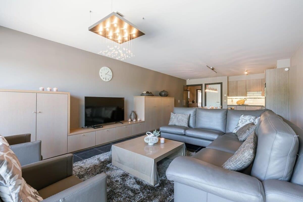 Huswell - Bright Apartment With Parking Near The Beach Bredene Exterior photo