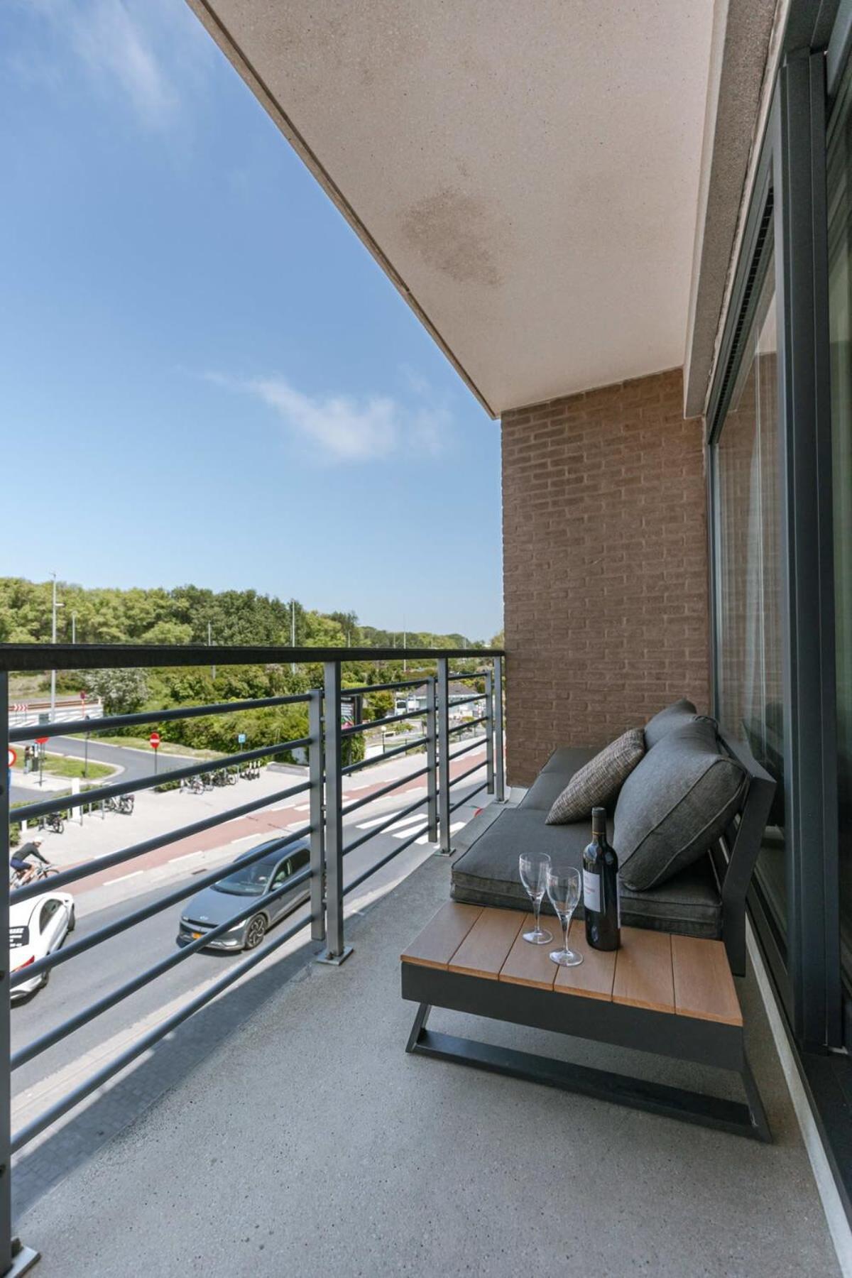 Huswell - Bright Apartment With Parking Near The Beach Bredene Exterior photo